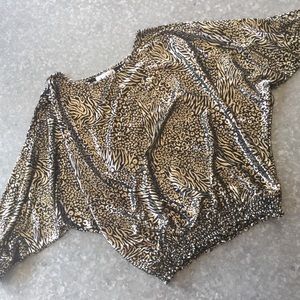 C’est ca New York! Gold blouse! M